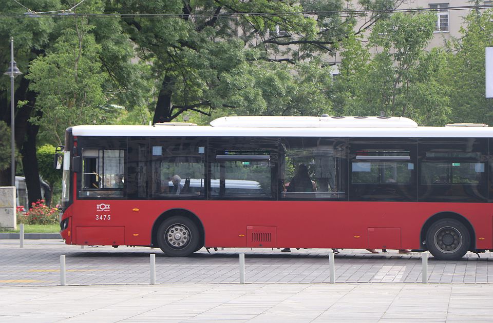 Na putnika u autobusu GSP-a u Beogradu iscureo antifriz