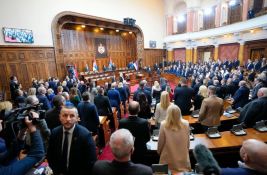 Opozicija položila zakletvu u holu Skupštine Srbije; Vučević: Zakleli se pred medijima, ne građanima