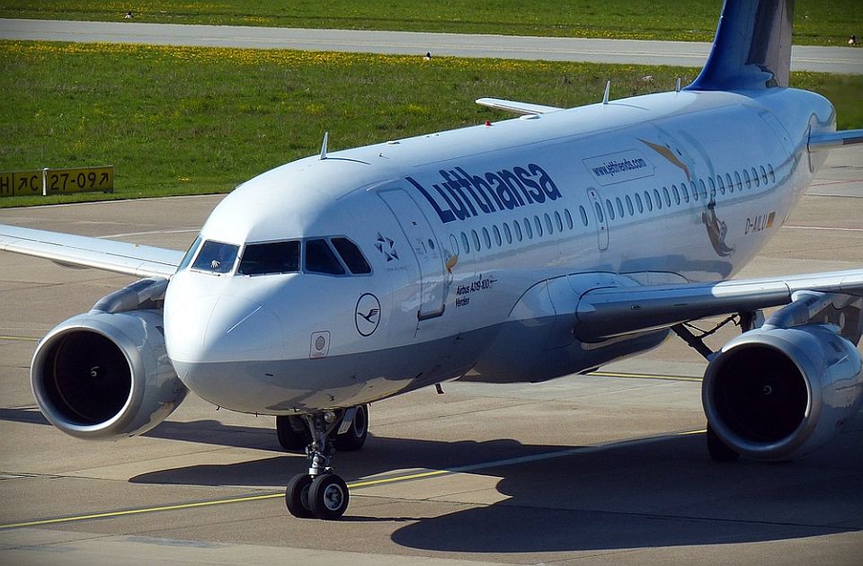 Lufthanza predviđa da će sutra do 90 odsto letova biti otkazano zbog štrajka 