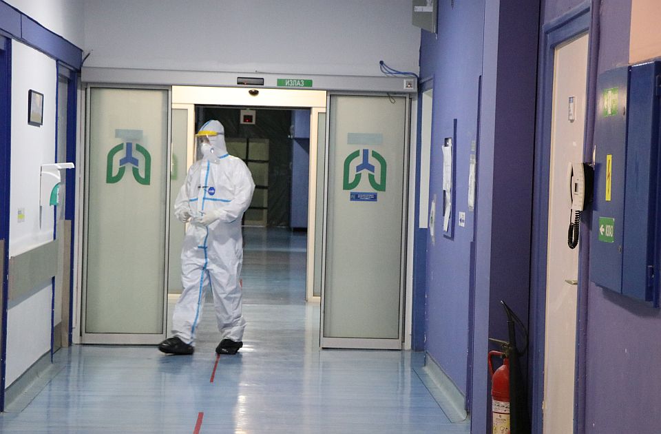 Korona u Srbiji: Novih 7.652 zaraženih, preminule 23 osobe