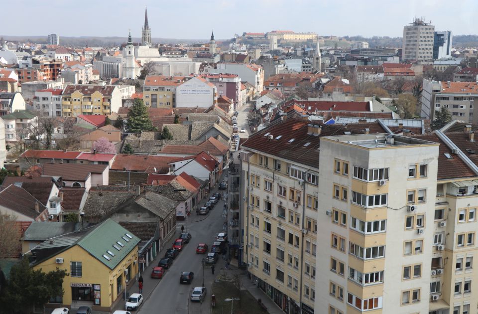 Nedelja u Novom Sadu suva i oblačna