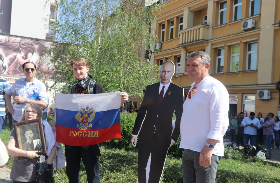 FOTO Kako je bilo na novosadskom "Besmrtnom puku": Nebeska borba uz nacionalno pomirenje i slovo "Z"