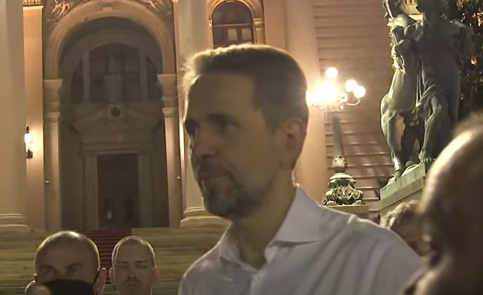 Radulović najavio protest ispred Skupštine, Nogo pozvao građane da ponesu paradajz, jaja i pejntbol puške