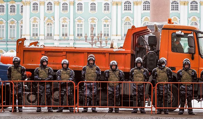 Rusija: Policija upozorava građane da ne idu na protest podrške Navaljnom