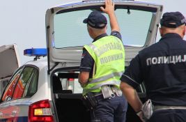 FOTO: Tri osobe stradale u nesreći na putu Šabac-Ruma, vozio u kontra smeru