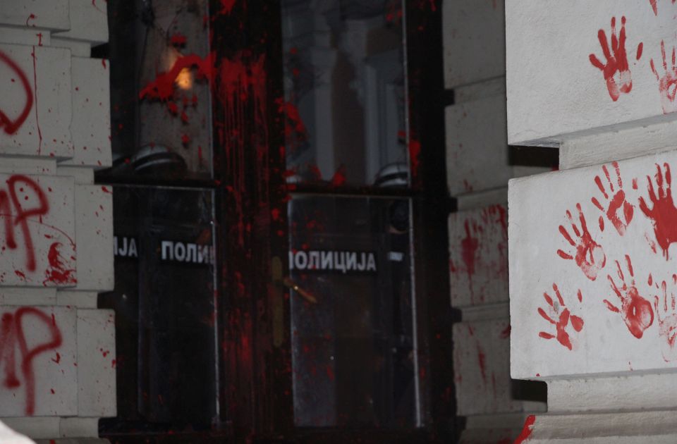 Slučaj Ivana uhapšenog 5. novembra: Uhapšen, pušten, pa ponovo uhapšen jer nema mesto prebivališta