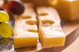 Asocijacija potrošača Srbije: Godinama upozoravamo da sir sa palminim uljem mora da bude obeležen