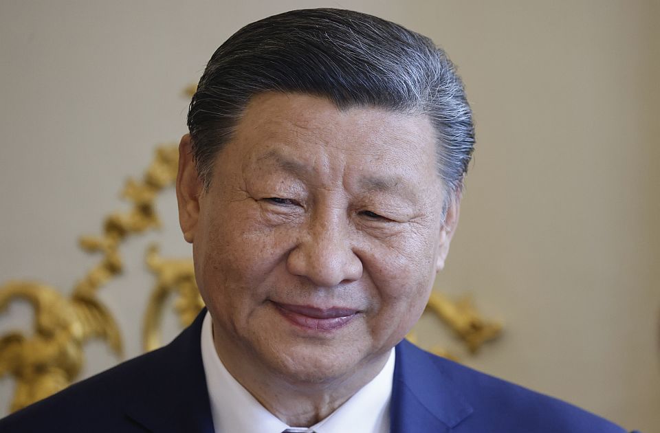 VIDEO "Kreni-promeni": Čukarica ne da overivače jer su zaposleni na dočeku kineskog predsednika