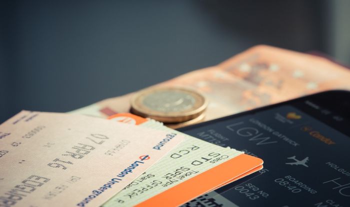 Šta sve plaćate kad kupite avionsku kartu?