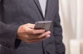 MUP upozorio na lažne telefonske pozive: Prevaranti tehnologijom imitiraju glasove prijatelja i porodice