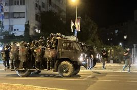 Svedočanstva o policijskoj brutalnosti u Novom Sadu: Pendrek, suzavac i nepoverenje
