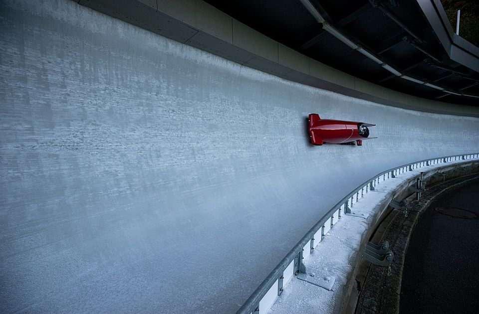 Ruskim sportistima zabranjeno da se takmiče u bobu i skeletonu na ZOI 2026. Ruskim sportistima zabranjeno da se takmiče u bobu i skeletonu na ZOI 2026.