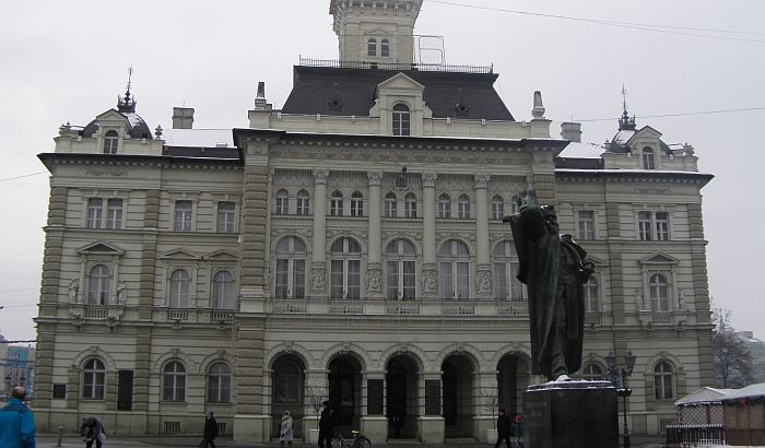 U toku podnošenje zahteva za popust na komunalije za porodice sa troje i više dece