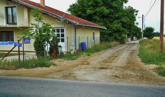 FOTO, VIDEO: A za novosadske velikane - makadam!