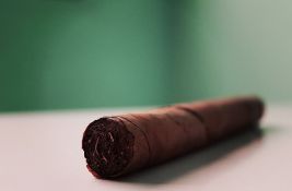 Napola popušena i sažvakana cigara uskoro na aukciji, evo kome je pripadala