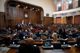 Poslanici Skupštine Srbije danas nastavljaju raspravu o objedinjenih 58 tačaka - među njima i budžet