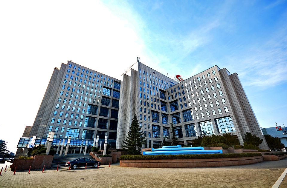 Srbija čekala 300 dana da bi Rusima dala još 50 dana za NIS: Zašto i šta sledi u narednom periodu