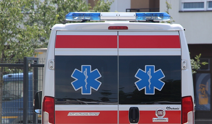 Pet osoba povređeno u šest udesa u Novom Sadu, među njima i sedmogodišnja devojčica