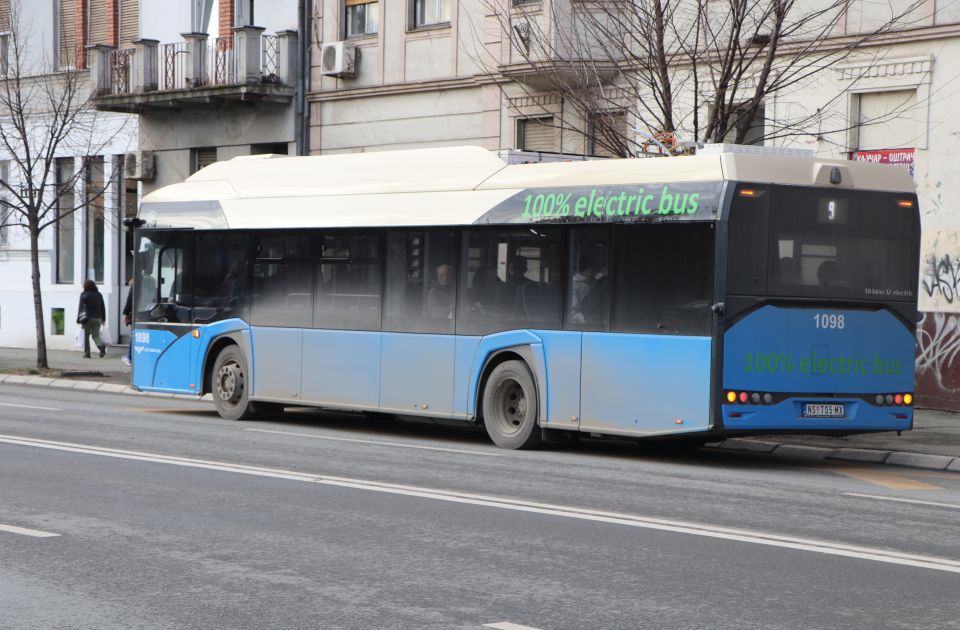 Na gradskim autobusima u Novom Sadu reklamiraju se i kladionice