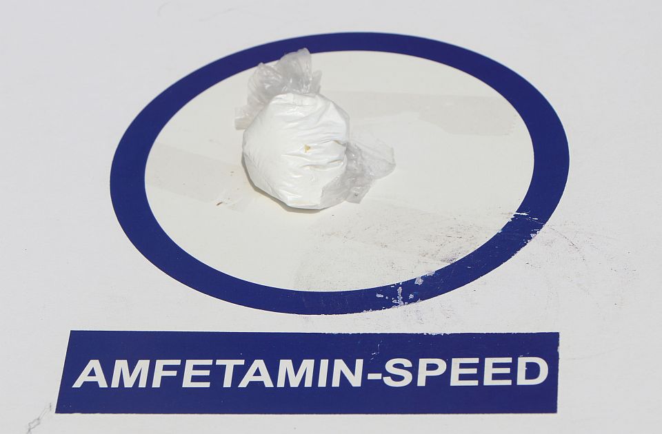 Krivična prijava protiv žene od 71 godine: Somborska policija kod nje pronašla marihuanu i amfetamin