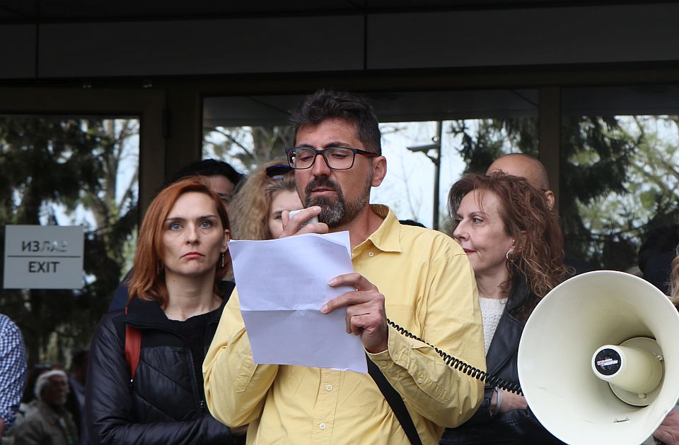 Otvoreno pismo podrške povodom reizbora profesora Vladimira Mihića, uz njega više od 600 studenata