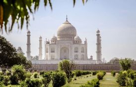 Indija zatvara Tadž Mahal i ostale spomenike zbog virusa korona