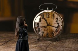 Britanija iz škola uklanja analogne satove - deca ne umeju da gledaju vreme na njima