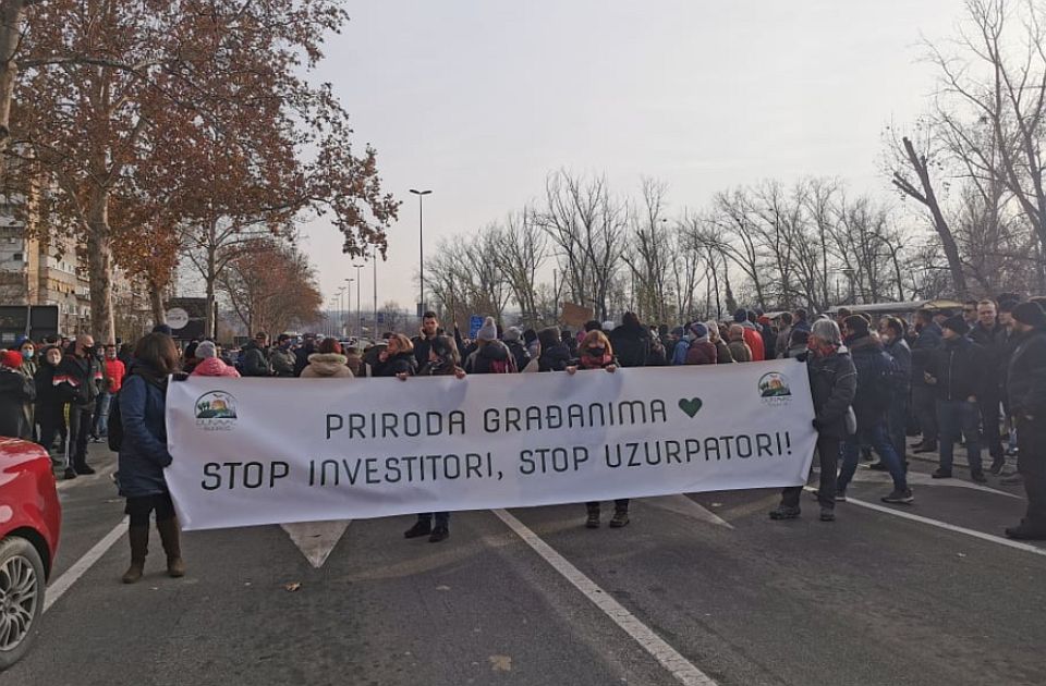 Ako vlast ne reaguje nakon blokada u subotu, poziv "bukvalno svima" da obustave rad