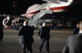 Novinari Njujork tajmsa dobili sudske pozive zbog pisanja o problemima sa predsedničkim avionom