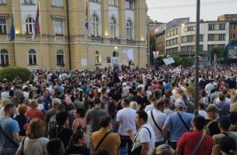 VIDEO Protest u Užicu zbog policijske brutalnosti i privođenja: 