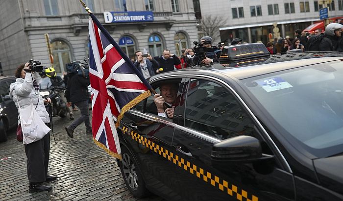 Velika Britanija večeras u ponoć napušta EU, sledi period tranzicije