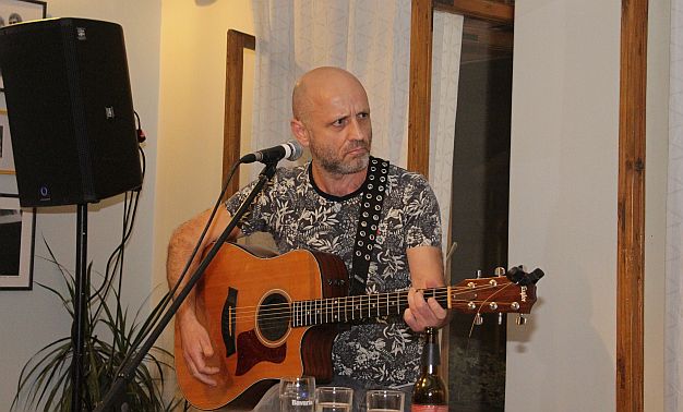 Sve karte za šou Mileta Kekina u Radio kafeu "planule" za dva dana Sve karte za šou Mileta Kekina u Radio kafeu "planule" za dva dana