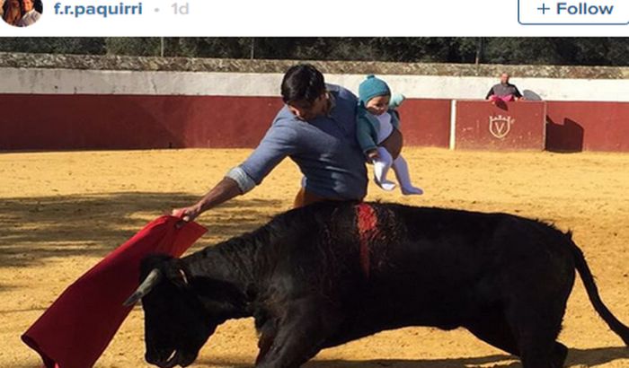 Matador pod istragom zbog borbe sa bikom s bebom u naručju