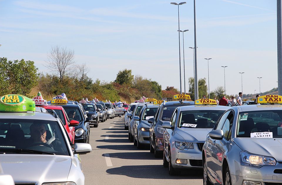 Poskupljuje taksi prevoz u Novom Sadu, start 265 dinara