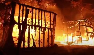 VIDEO: Vanredno stanje na Lezbosu nakon požara u migrantskom kampu, istraga u toku