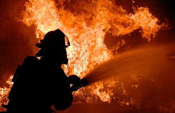 Nemački državljanin uhapšen u Hrvatskoj zbog izazivanja požara koje je gasilo 120 vatrogasaca