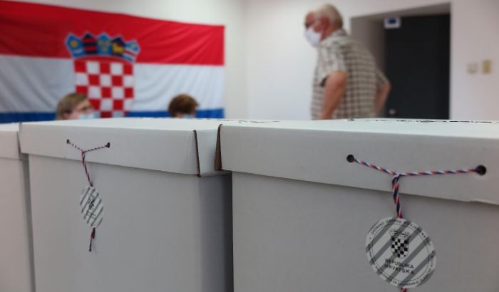 Zatvorena biračka mesta u Hrvatskoj, očekuju se prvi rezultati