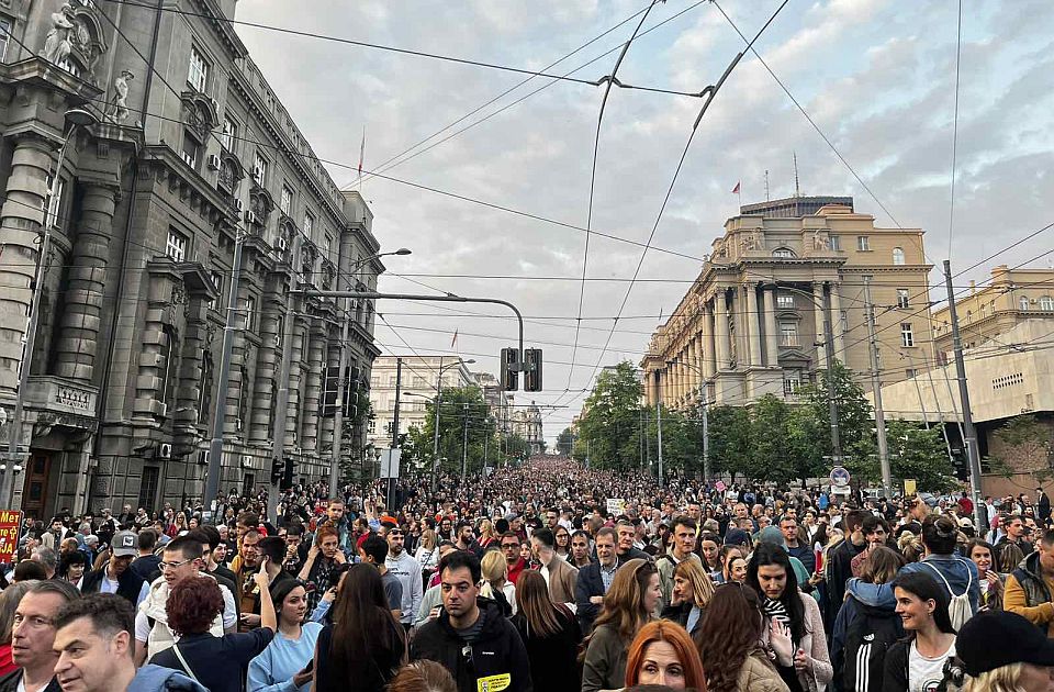 Novi protest "Srbija protiv nasilja" danas u Beogradu, pravi se "prsten" oko RTS-a
