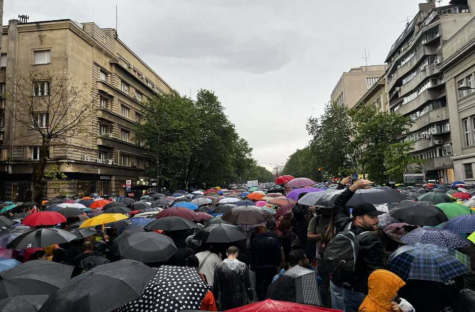Čavić (Marka Žvaka) broji učesnike protesta: Vlada ljubav prema velikim brojevima