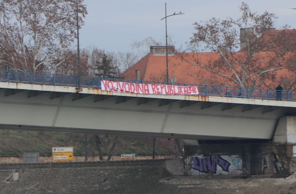 SSP i LSV odgovoraju na tvrdnje o separatizmu: "Odvojiti Srbiju od lopovskih kandži"