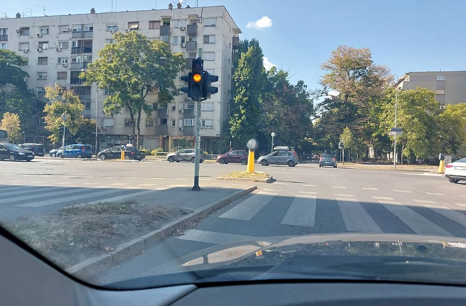 Novom Sadu nisu potrebni semafori, evo primera koji to dokazuje