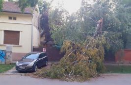 FOTO Novosađani u mraku već nedelju dana: Ništa bez EDS-a, ali ga nema