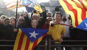 Improvizovano glasanje o nezavisnosti Katalonije u centru Madrida