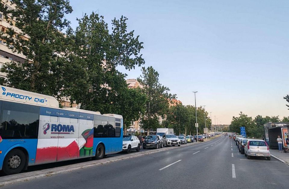 Nove blokade raskrsnica u Novom Sadu od 19 časova
