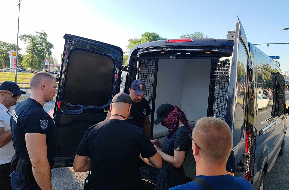 MUP: Blokade nezakonite, policija će podnositi prijave