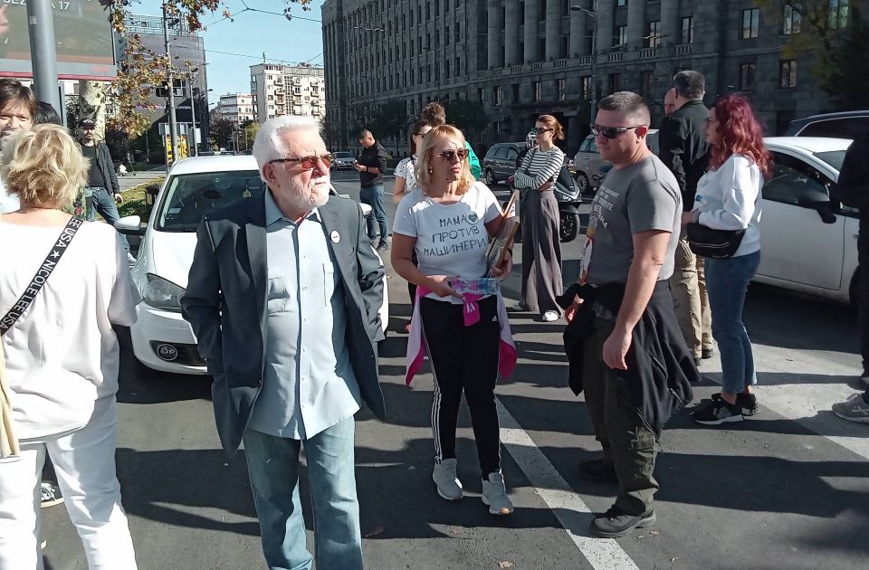 Zborovi građana Novog Sada večeras organizuju skup podrške Dijani Hrki