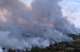 U Deliblatskoj peščari jutros bolja situacija, na Žaračkoj planini i dalje gori 80 hektara šume
