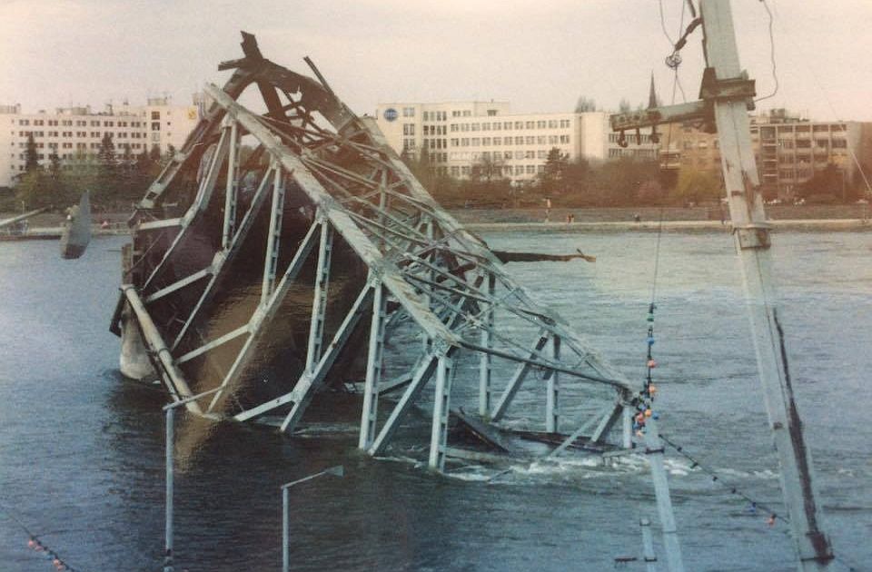 Na današnji dan: Umro Žil Vern, mučenjem ubijen Pera Segedinac, počelo NATO bombradovanje