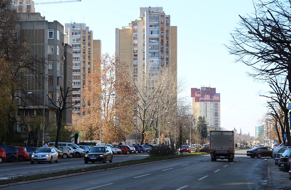 Vlažni kolovozi: Šta se dešava u saobraćaju u Novom Sadu i okolini