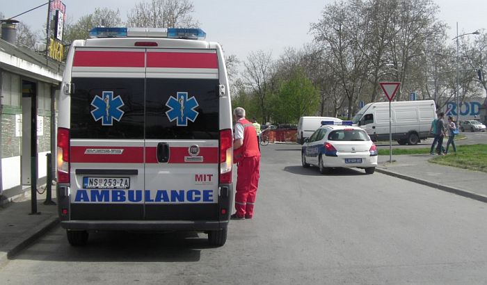 Troje povređenih u udesima u Novom Sadu